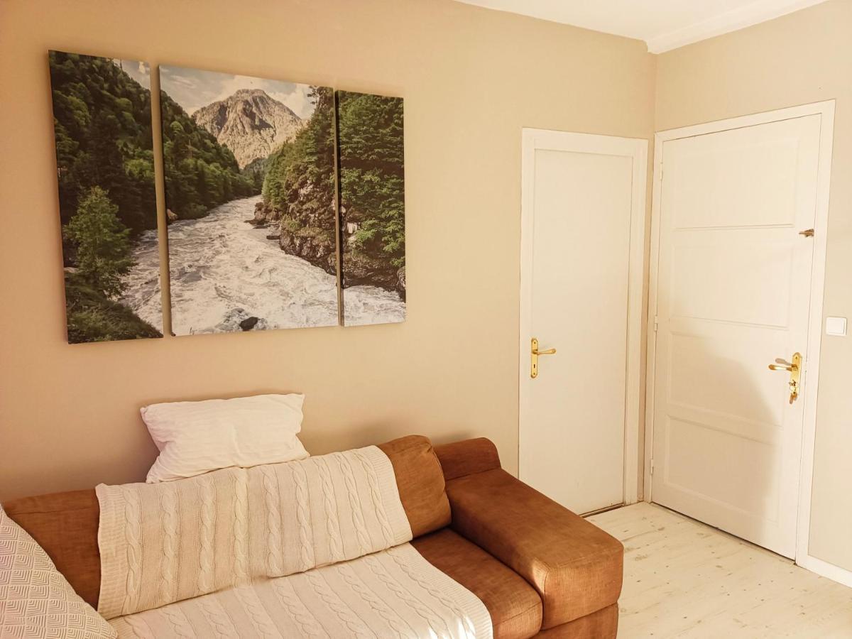 Gite Redrooster Home - 160M2, 4 Ch, 2 Sdb, Fibre, Parking, Sauna, Bain A Remous Theys Zewnętrze zdjęcie