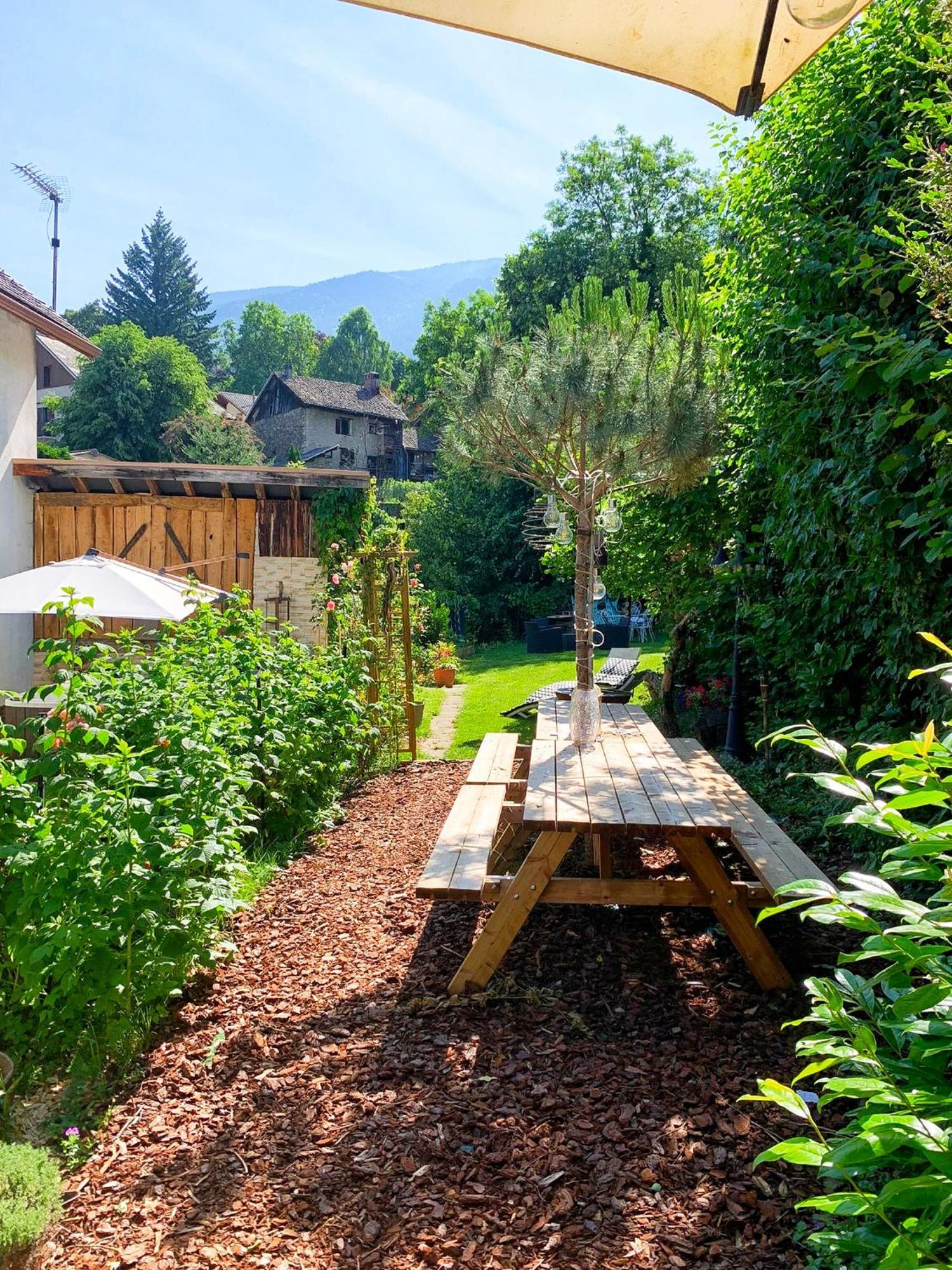 Gite Redrooster Home - 160M2, 4 Ch, 2 Sdb, Fibre, Parking, Sauna, Bain A Remous Theys Zewnętrze zdjęcie